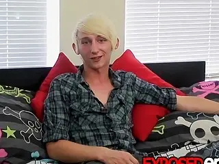 Twink jerks off after being interviewed